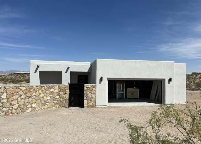 Property at 7041 Purple Mountain Ave, Las Cruces, NM 88007, 3 beds, 2.5 baths