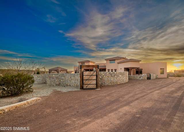 Property at 5668 Via Estrella, Las Cruces, NM 88011, 3 beds, 3.5 baths