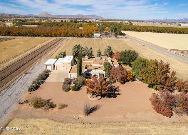 Property at 1520 Paisano Rd, Las Cruces, NM 88005, 3 beds, 3.5 baths