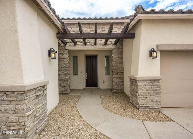 Property at 3790 Portrait St, Las Cruces, NM 88012, 4 beds, 2.5 baths
