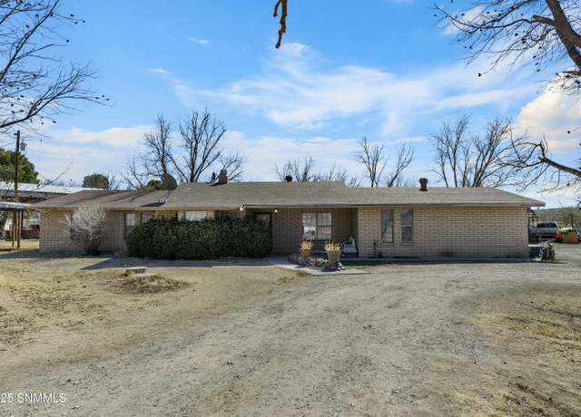 Property at 1500 Railroad Rd, Hatch, NM 87937, 3 beds, 2 baths