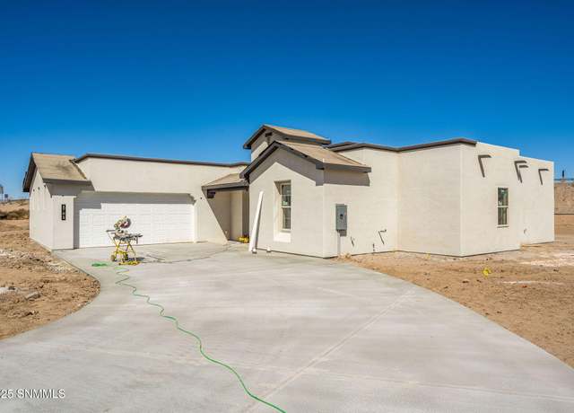 Property at 705 Basha Arc, Las Cruces, NM 88005, 4 beds, 3.5 baths