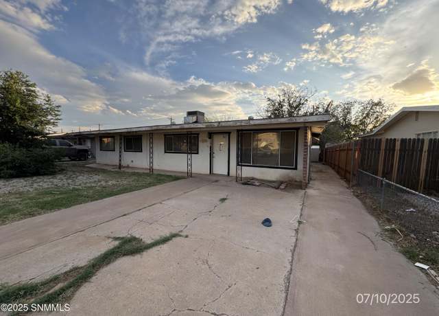 Property at 1303 Maple Dr, Alamogordo, NM 88310, 4 beds, 2 baths