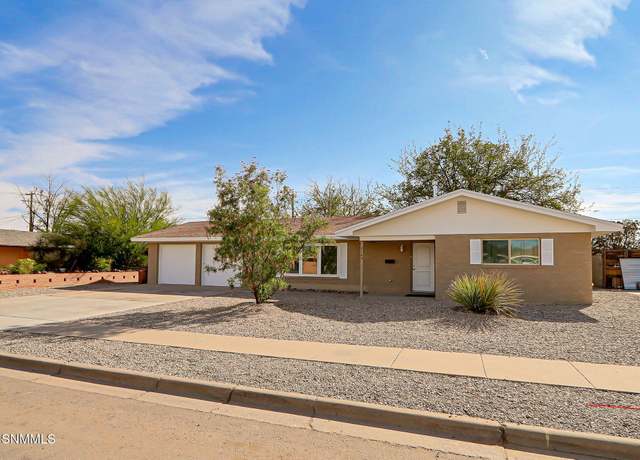 Property at 2105 Carlyle Dr, Las Cruces, NM 88005, 3 beds, 2 baths