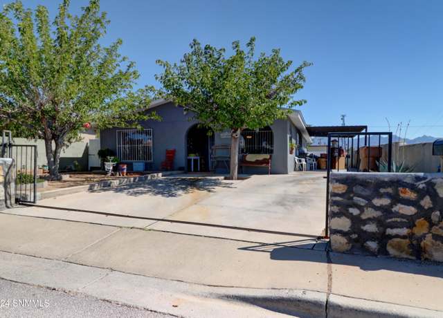 Property at 235 Cottonwood St, Las Cruces, NM 88001, 3 beds, 2 baths