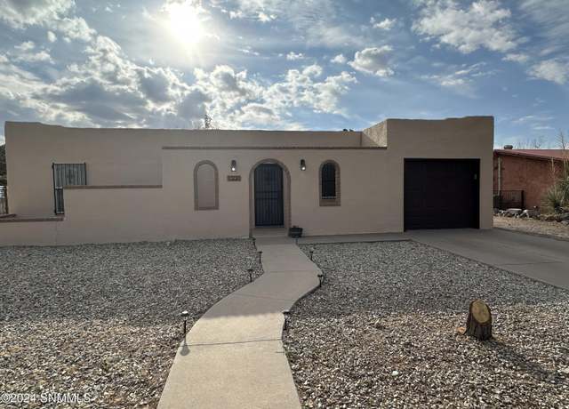 Property at 1320 Juniper Ave, Las Cruces, NM 88001, 3 beds, 2 baths