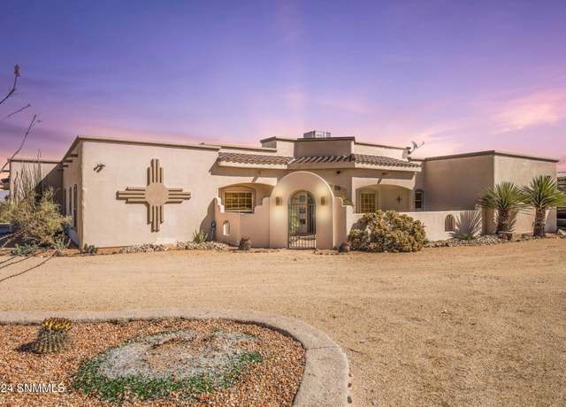 Property at 5699 Good News Way, Las Cruces, NM 88007, 3 beds, 2.5 baths