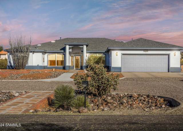 Property at 6100 Calle De Paz, Las Cruces, NM 88012, 4 beds, 2.5 baths