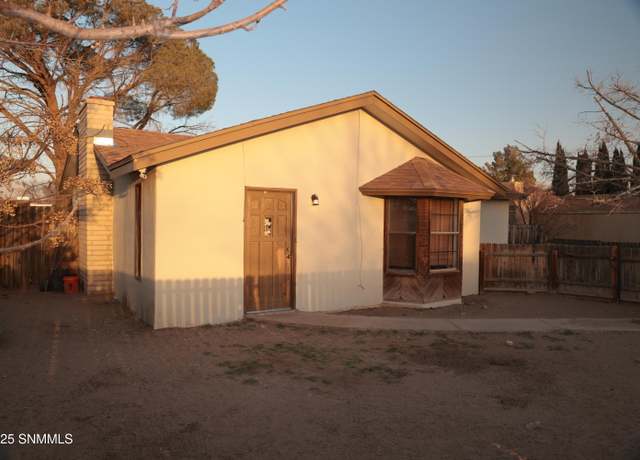 Property at 911 Luna St, Las Cruces, NM 88001, 3 beds, 2 baths