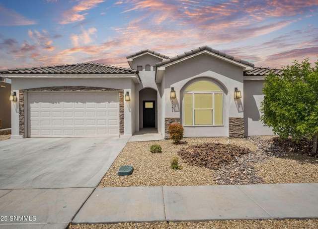 Property at 6041 Arosa St, Las Cruces, NM 88012, 4 beds, 2.5 baths