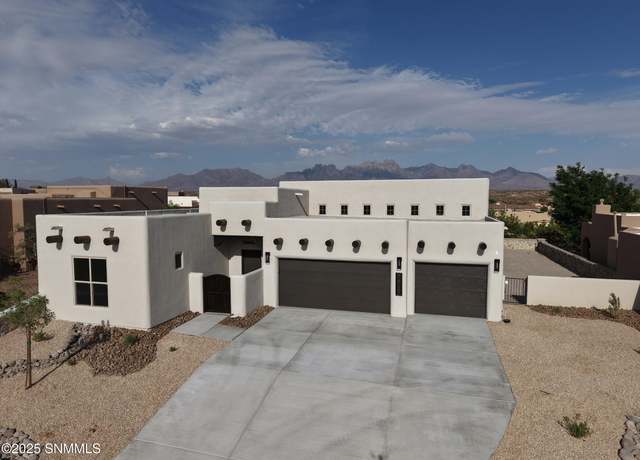 Property at 4352 Isleta Ct, Las Cruces, NM 88012, 3 beds, 2 baths