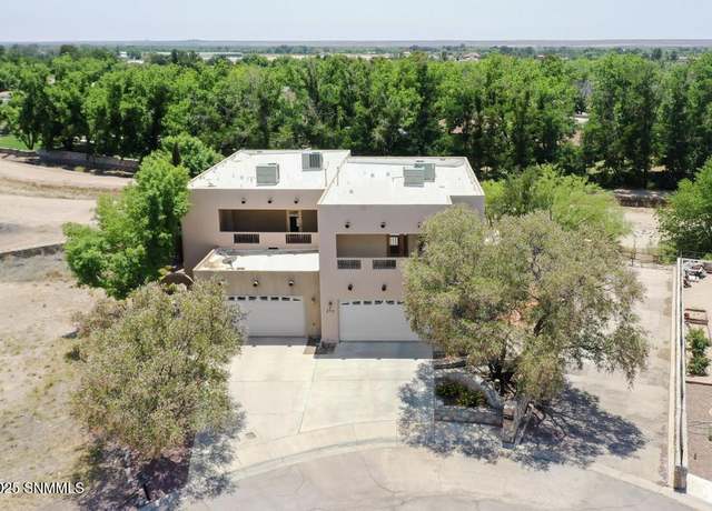 Property at 272 Wall Ave, Las Cruces, NM 88001, 3 beds, 2.5 baths