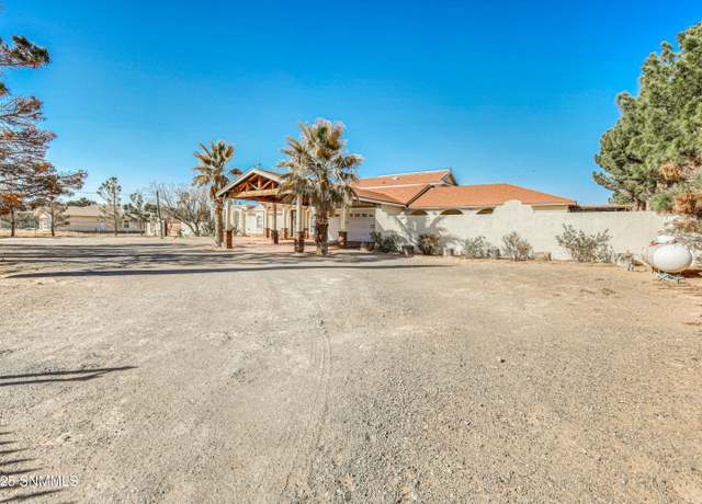 Property at 418 Escondido St, Chaparral, NM 88081, 5 beds, 3.5 baths