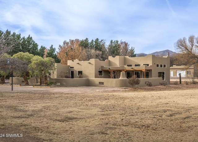 Property at 2234 Alta Mira Ct, Las Cruces, NM 88007, 3 beds, 2.5 baths