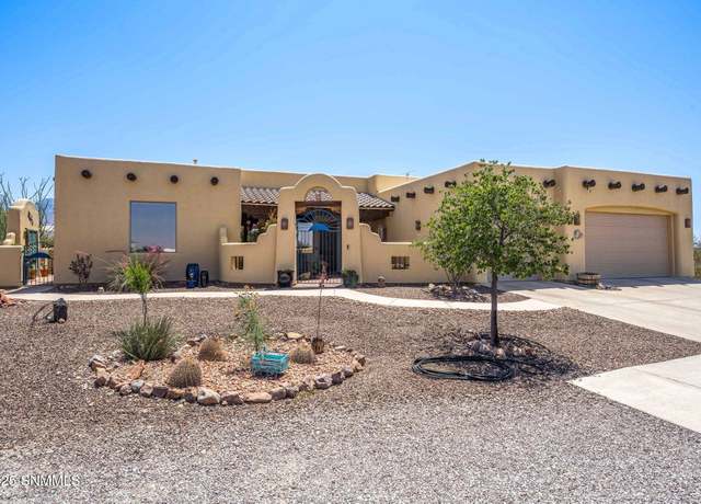 Property at 4035 Red Yucca Ct, Las Cruces, NM 88011, 3 beds, 2.5 baths
