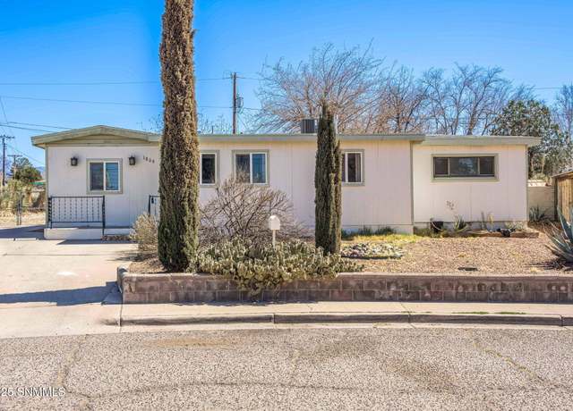 Property at 1809 Baldwin Dr, Las Cruces, NM 88001, 3 beds, 2 baths