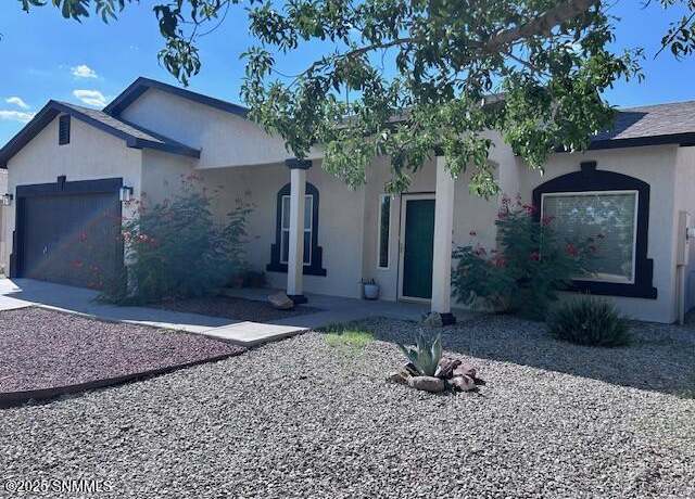 Property at 1227 Turkey Knob Dr, Las Cruces, NM 88012, 3 beds, 2 baths
