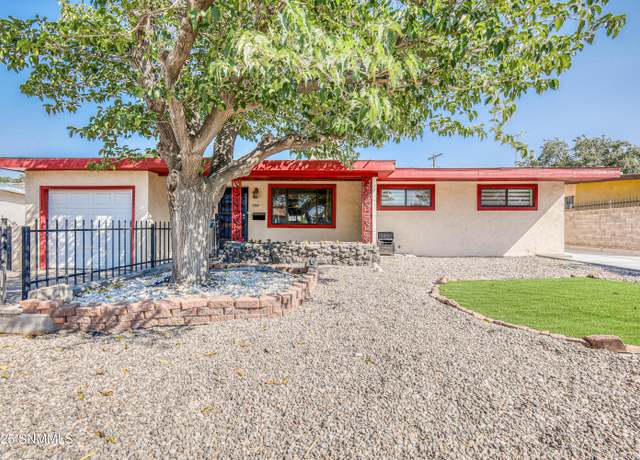 Property at 2301 Montana Ave, Las Cruces, NM 88001, 5 beds, 3 baths