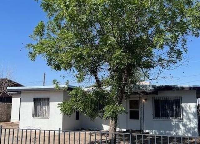 Property at 1325 Paxton St, Las Cruces, NM 88001, 3 beds, 1 bath