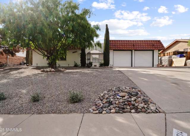 Property at 1714 Royal Dr, Las Cruces, NM 88011, 3 beds, 2 baths