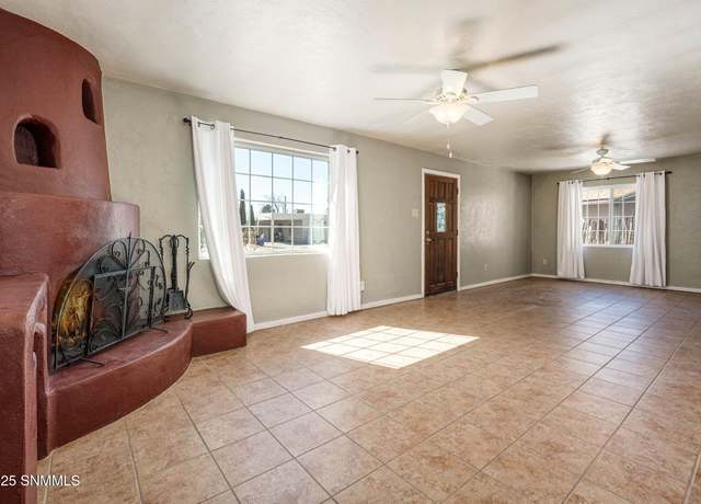 Property at 1924 La Jolla Ave, Las Cruces, NM 88005, 3 beds, 2 baths