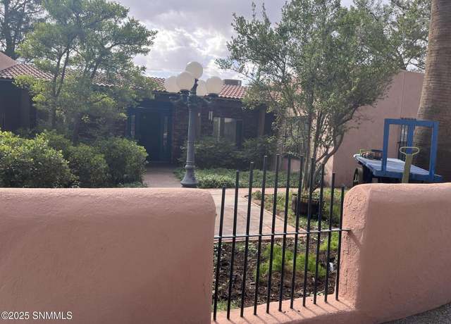 Property at 1050 Marilissa Ln, Las Cruces, NM 88005, 4 beds, 3.5 baths