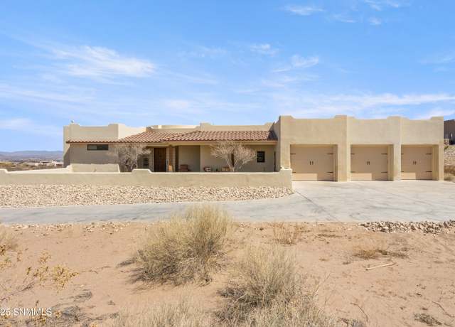 Property at 1207 Vintage Ct, Las Cruces, NM 88007, 3 beds, 2.5 baths