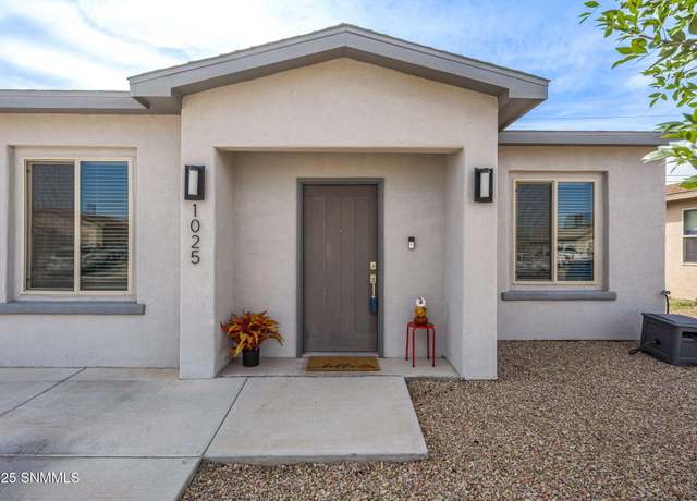 Property at 1025 Chitamacha Rd, Las Cruces, NM 88007, 3 beds, 2 baths