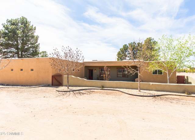 Property at 2526 Snow Rd, Las Cruces, NM 88005, 7 beds, 3.5 baths