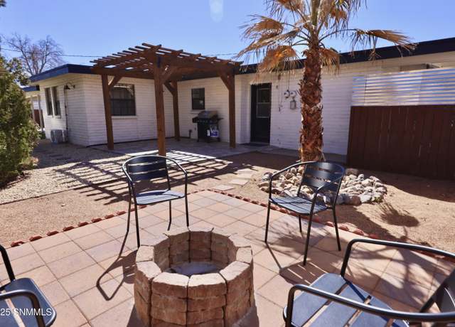 Property at 320 Capri Arc, Las Cruces, NM 88005, 3 beds, 2 baths