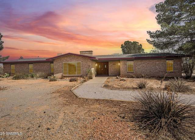 Property at 5750 Shadow Hills Rd, Las Cruces, NM 88012, 5 beds, 2.5 baths