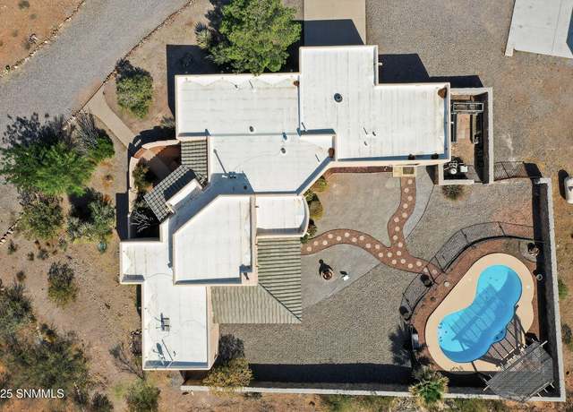 Property at 4905 Desert Walk Ct, Las Cruces, NM 88011, 3 beds, 2 baths