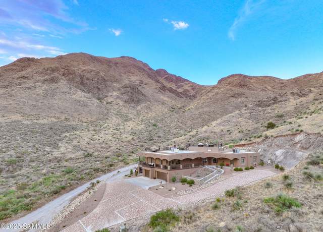 Property at 12705 Chuck Wagon Rd, Las Cruces, NM 88011, 4 beds, 2.5 baths