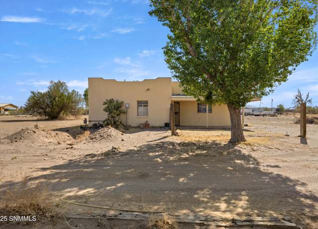 Property at 4381 Libra Dr, Las Cruces, NM 88005, 3 beds, 1 bath