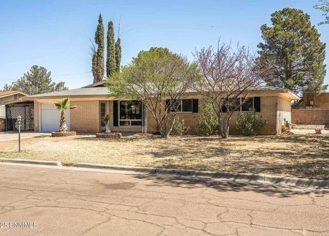 Property at 1021 Tamarack Dr, Las Cruces, NM 88005, 3 beds, 2 baths