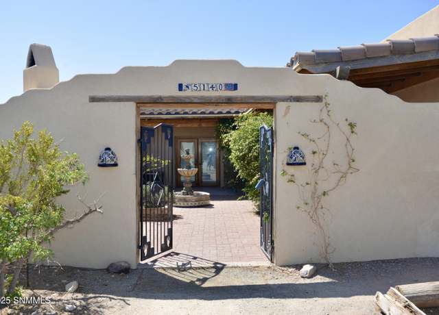 Property at 5140 Silver King Rd, Las Cruces, NM 88011, 3 beds, 2 baths