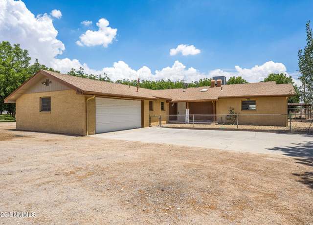 Property at 2265 Dona Ana Rd, Las Cruces, NM 88007, 3 beds, 2 baths
