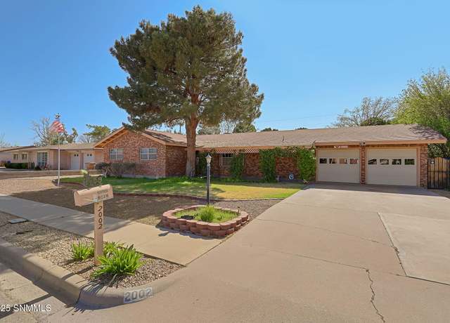 Property at 2002 Crescent Dr, Las Cruces, NM 88005, 3 beds, 2 baths