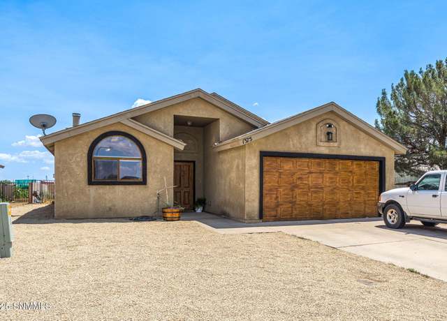 Property at 1375 Fountain Loop, Las Cruces, NM 88007, 3 beds, 2 baths