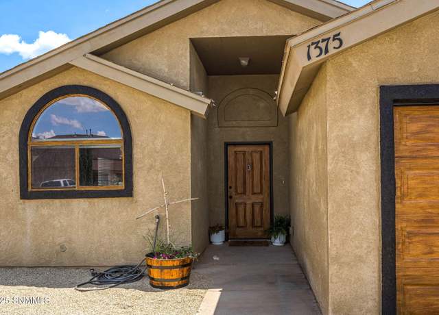 Property at 1375 Fountain Loop, Las Cruces, NM 88007, 3 beds, 2 baths