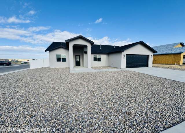 Property at 805 Lily St, Farmington, NM 87401, 4 beds, 2 baths