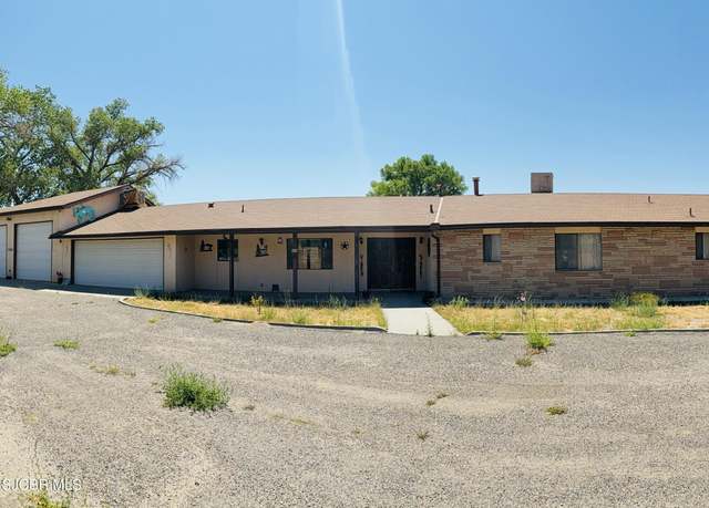 Property at 19 Road 5127, Bloomfield, NM 87413, 6 beds, 3.5 baths