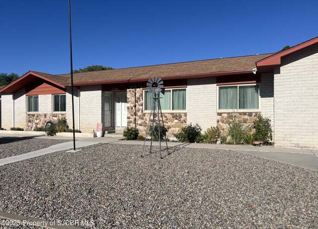 Property at 2413 N Municipal Dr, Farmington, NM 87401, 4 beds, 3 baths