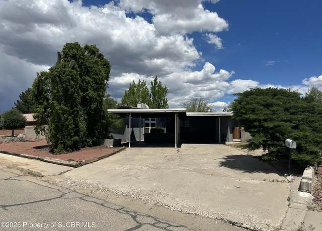 Property at 404 Heiland Rd, Aztec, NM 87410, 4 beds, 3 baths