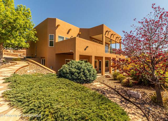 Property at 4300 Cardon Dr, Farmington, NM 87401, 5 beds, 3 baths