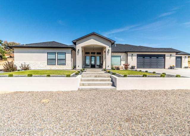 Property at 5480 Cordoba Way, Farmington, NM 87402, 5 beds, 3.5 baths