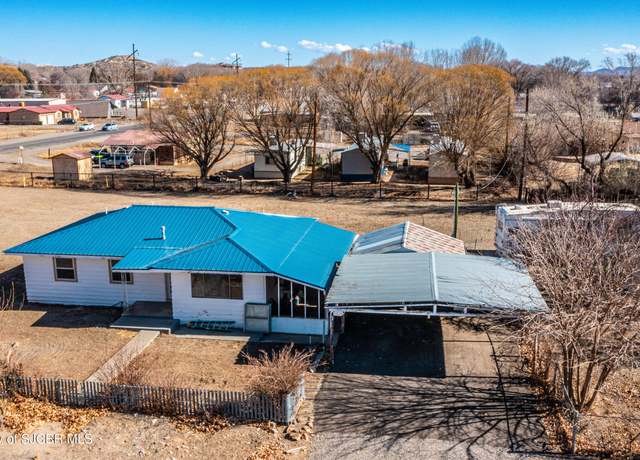 Property at 715 Chapin Ln, Bloomfield, NM 87413, 2 beds, 2 baths