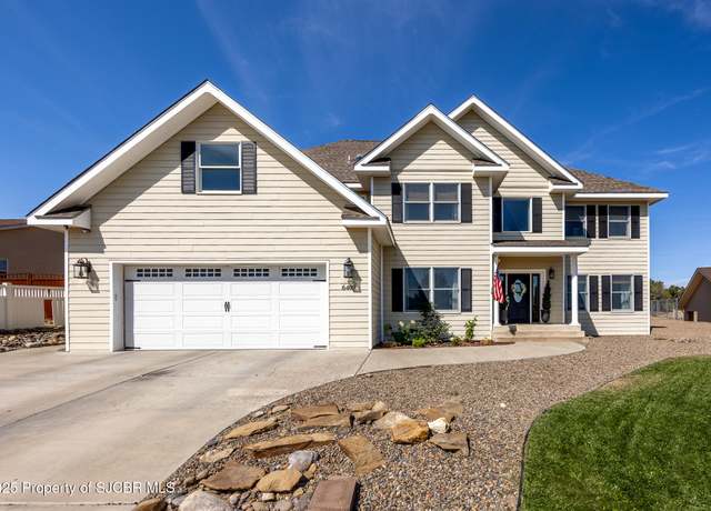 Property at 6409 Red Rock Dr, Farmington, NM 87402, 5 beds, 4 baths