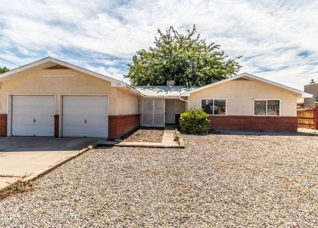Property at 113 W 32nd St, Farmington, NM 87401, 3 beds, 2 baths