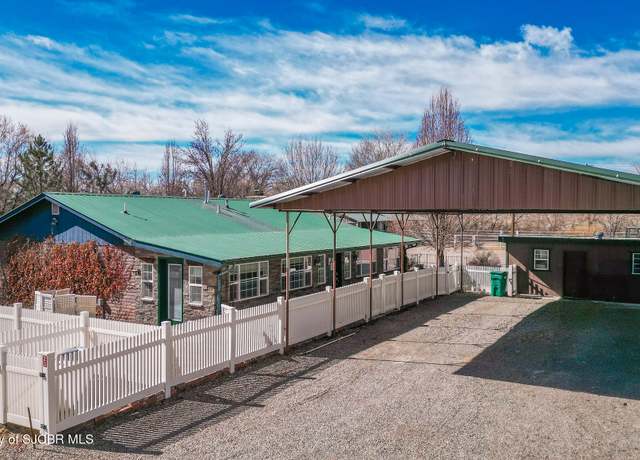 Property at 23 Road 6541, Kirtland, NM 87417, 3 beds, 2 baths